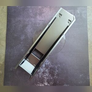 Nintendo Wii Console Stand (model RVL-017)